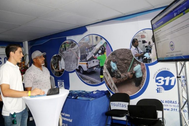 AIG promueve proyectos tecnológicos gubernamentales en la Feria Internacional de Azuero
