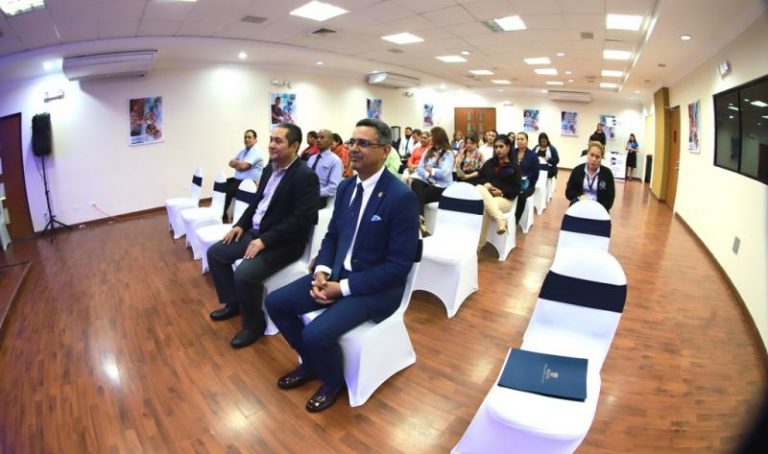Colaboradores del MIDES reciben capacitación por parte del 311